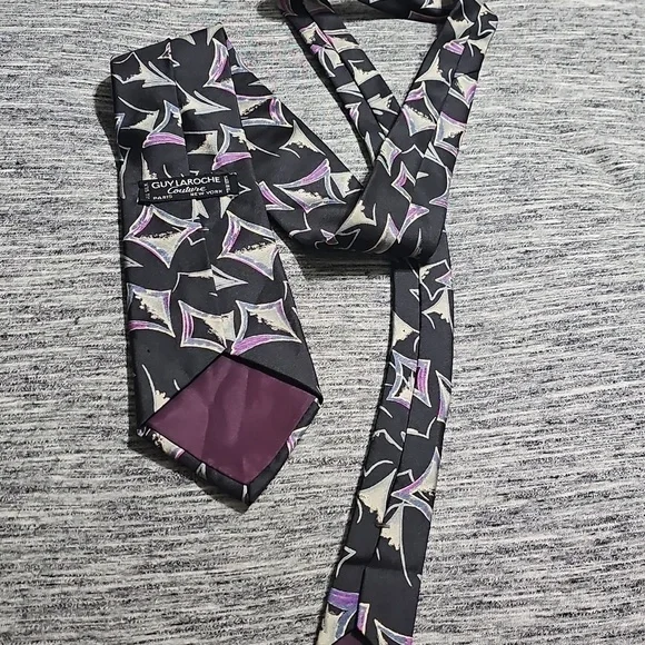 Guy‎ Laroche Couture Paris New York Black Geometric Silk Tie - Picture 3 of 5